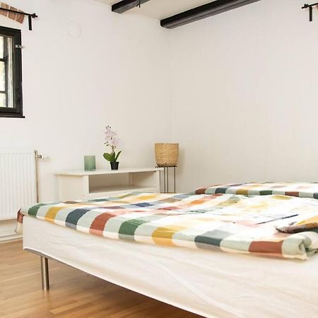 Historical Malt Factory Apartment, 6 Bedrooms, Sleeps 12 , Hot Tub 赫尔辛堡 外观 照片