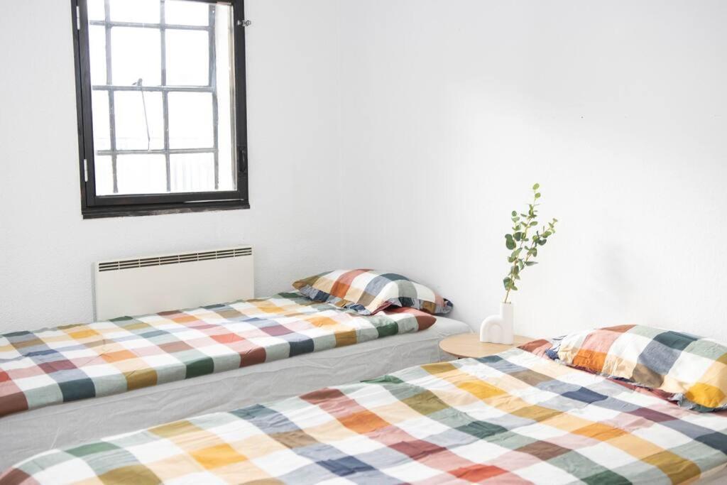 Historical Malt Factory Apartment, 6 Bedrooms, Sleeps 12 , Hot Tub 赫尔辛堡 外观 照片